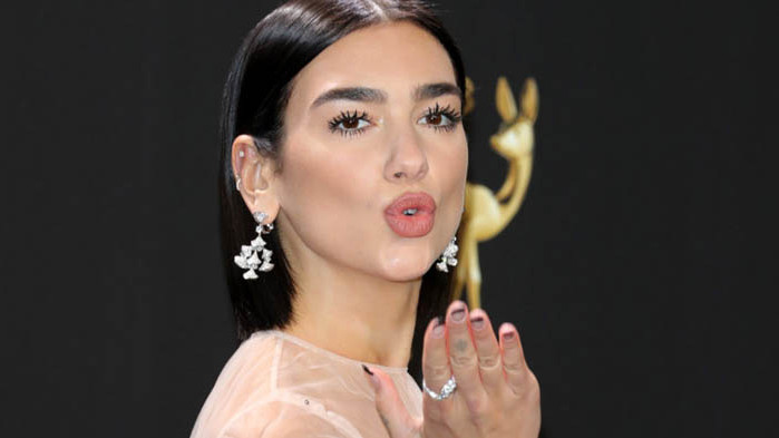 Дуа Липа на 25