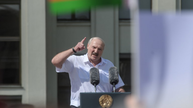 Лукашенко спря над 20 новинарски сайта