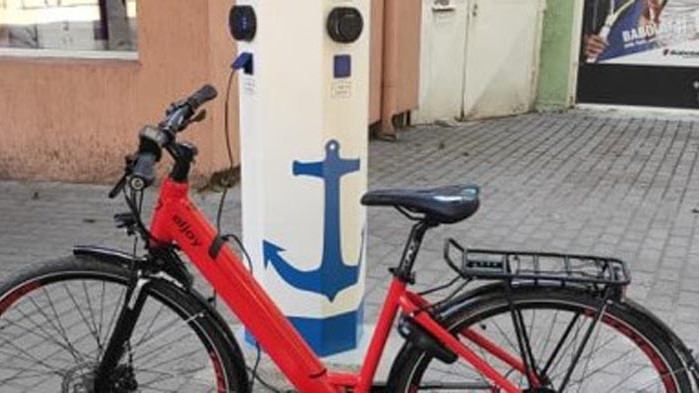 Започна инсталирането на зарядни станции за електромобили