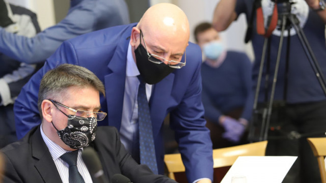 Ревизоро: Да не наритваме Дани Кирилов