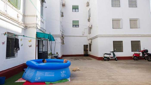 Надуваемите, преносими басейни - най-новата мода в Испания