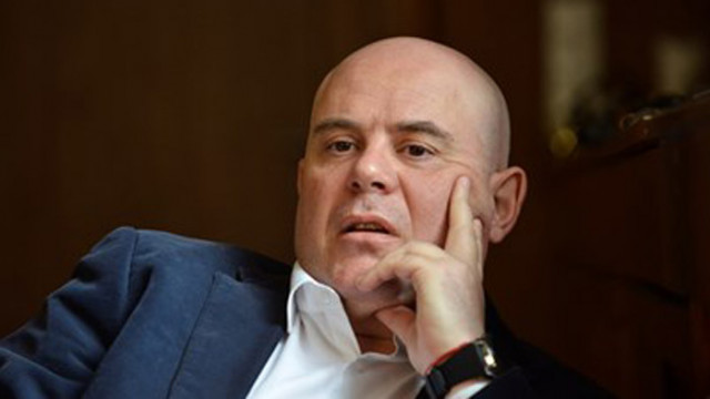 Гешев нареди проверка на пламналия с Covid-19 дом в с. Джурково