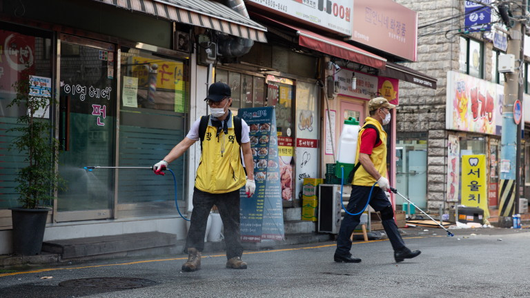 Южна Корея връща част от ограниченията заради ръст на заразените с коронавируса