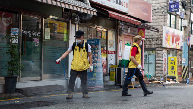 Южна Корея връща част от ограниченията заради ръст на заразените с коронавируса