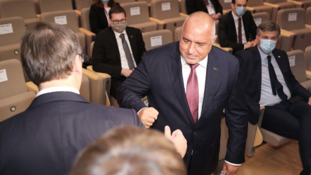 Борисов притеснен, че все още няма ваксина срещу COVID-19