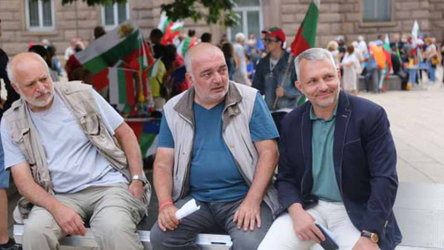 „Трио“-то с наръчник на въстаника: Без знамена по колите, да се ползват буферни паркинги и метро