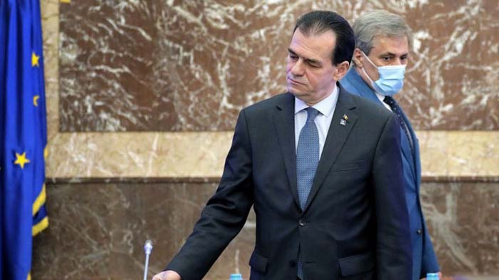 Обвиниха румънския премиер, че не спазва мерките срещу COVID-19