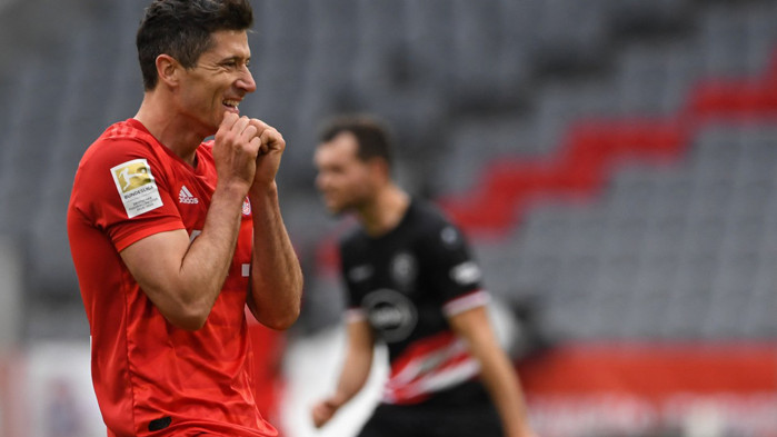 Левандовски стана едноличен лидер в борбата за “Златната обувка”