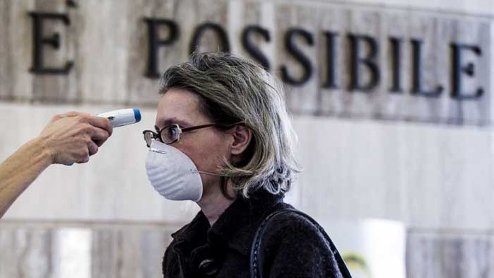 Италиански лекари: COVID-19 става по-малко смъртоносен, силата му намалява