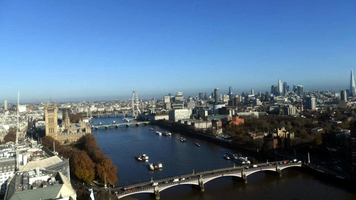 Великобритания въвежда задължителна 14-дневна карантина за всички пристигащи