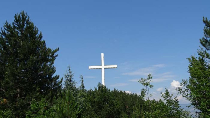 На Свети дух отдаваме почит на всички загинали за свободата на Македония