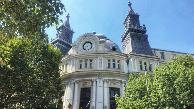 Зам.-министър на земеделието е с COVID-19