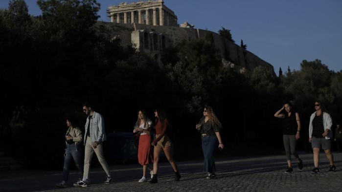 Гърция премахва ограниченията за италианските туристи