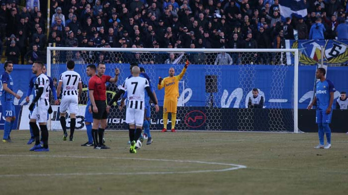 Локомотив Пловдив срази Левски с 2:0 в първия мач за Купата на България