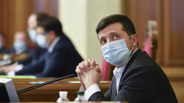 Зеленски глобен, посетил кафене