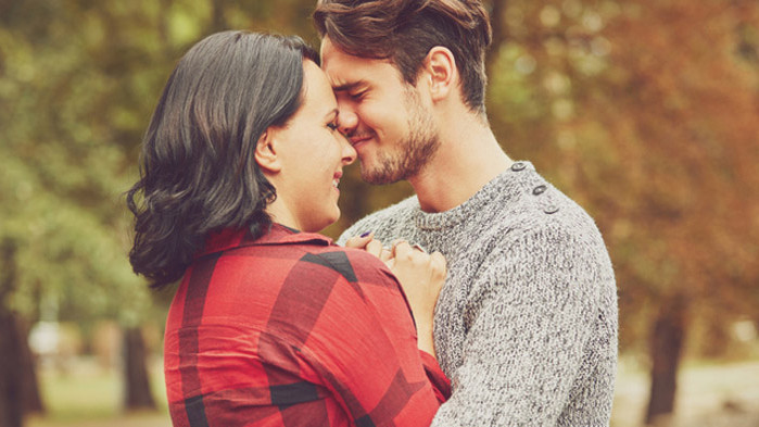 Признаци, че сте единствената жена в живота му