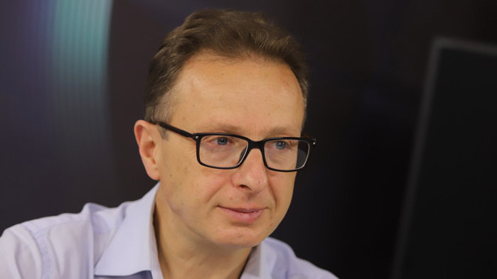 Иван Сотиров: Партиите са А отборът на олигархията