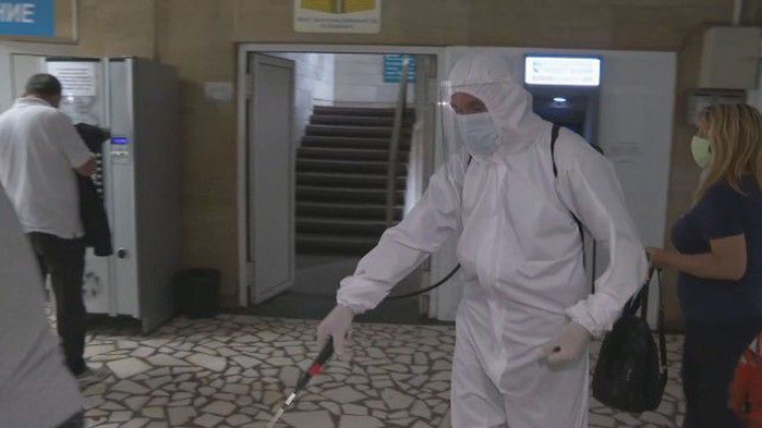 Още заразени с Covid-19 от лекарката в Кърджали, затвориха цял шивашки цех