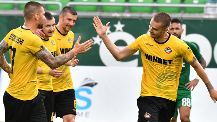 Лудогорец обърна Ботев Пловдив и докосна поредната си титла