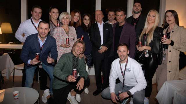 Ексклузивни кадри от снимачната площадка с Брус Уилис