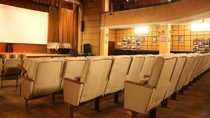 Холивуд казва “чао” на COVID: Кината отварят от 15 юли