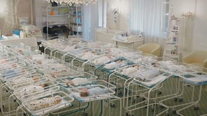 Умна люлка приспива разбудени бебета