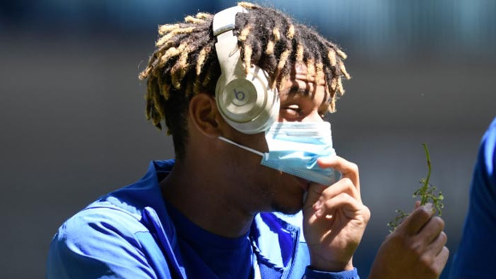 Барса спешно се опитва да събере 70 млн. евро