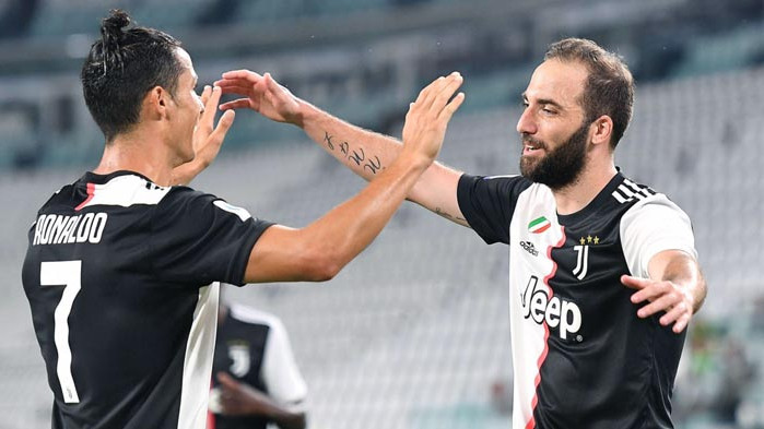 Ювентус дръпна със седем точки на върха след разгром над Лече