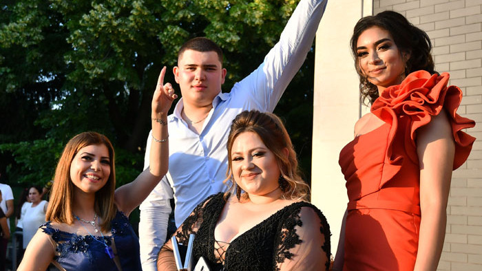 Започнаха абитуриентските в Разград