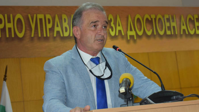 Кметът на Асеновград: Засега успяваме да опазим местата, в които сме най-уязвими