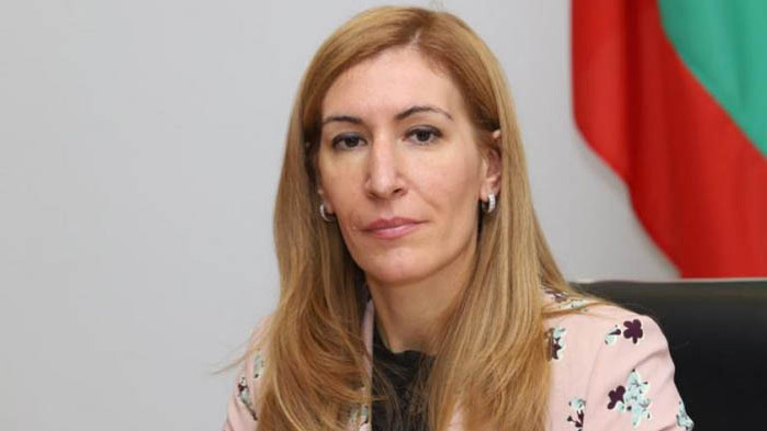 Ангелкова: Следващият летен сезон също ще бъде труден