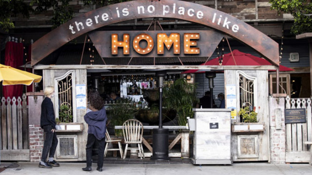 В Калифорния затвориха баровете заради увеличаване на заразените от COVID-19