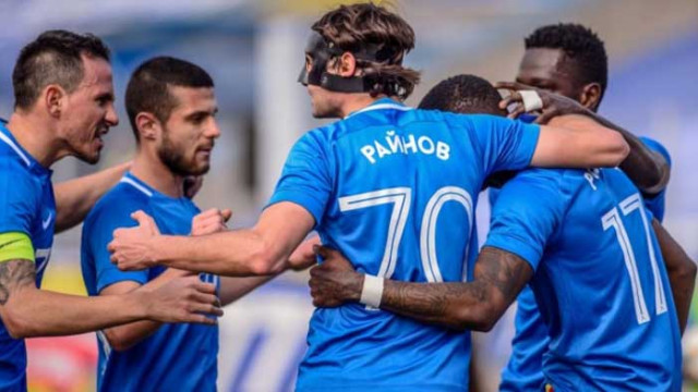 Левски предлага нов договор на Мартин Райнов