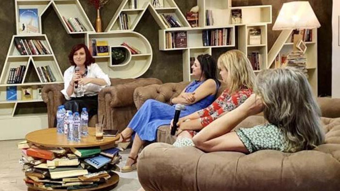 72% от българите се харесват, над 50% се имат за хубави