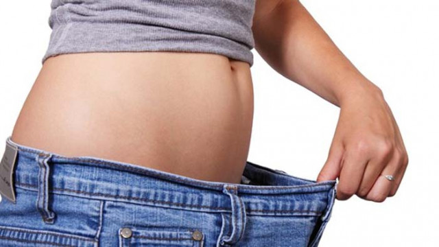 Какво ще ви помогне в храненето за плосък корем