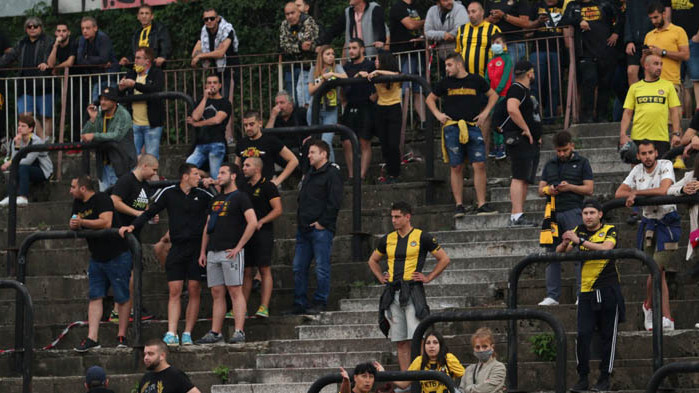 Ясни са полуфиналните двойки в долната осмица на Първа лига