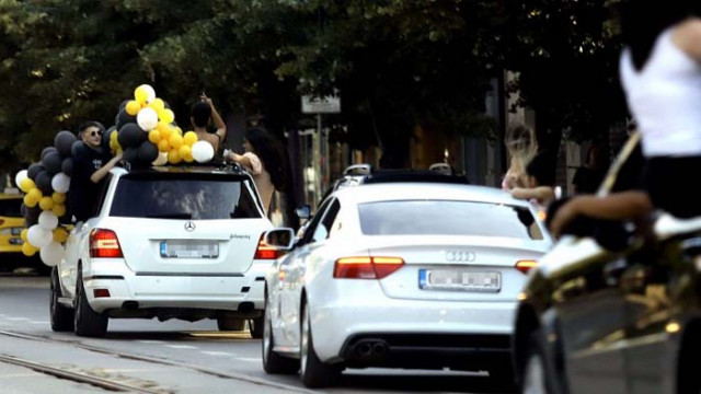 15 съученици и учители на абитуриента във Велико Търново са с COVID-19