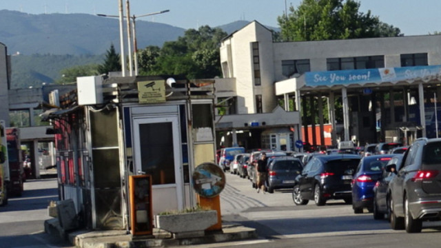 Сръбски граждани с COVID-19 са влезли в Гърция през Кулата