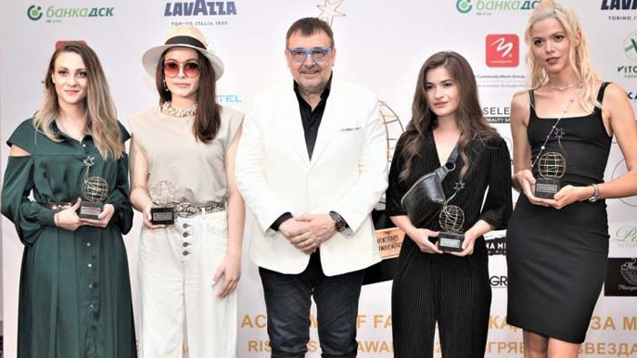 Академията за мода за първи път присъди наградата „Изгряваща звезда 2020“