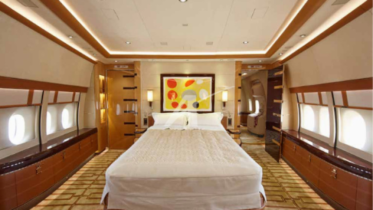 Заради кризата: Катар продава най-луксозния, голям и скъп Boeing в света