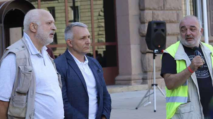 „Монитор“: Маските паднаха – КОЙ излезе на „Дондуков“2