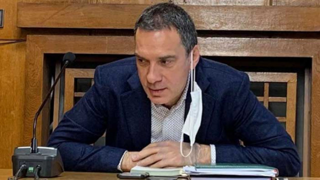 Кметът на Бургас е поискал достъп на протестиращи до плаж „Росенец“