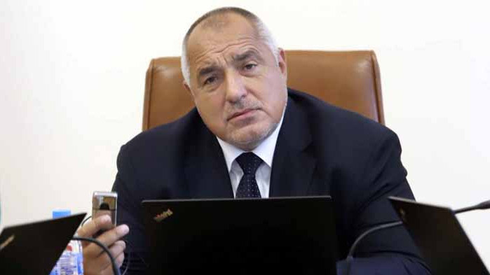 Премиерът настоява за сваляне на охраната на Доган