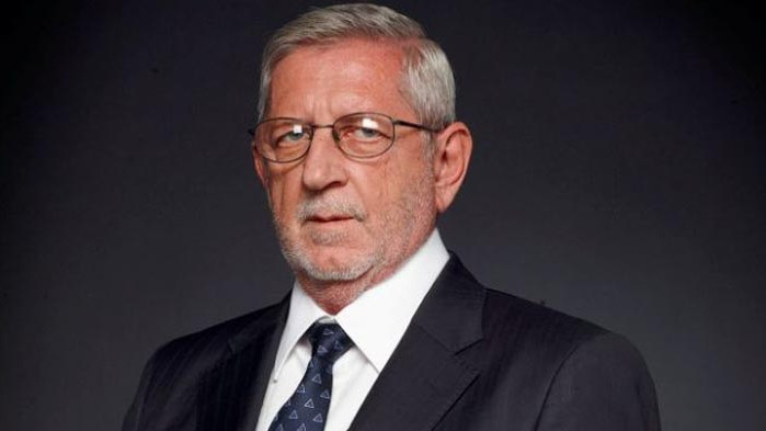 Доц. Григорий Вазов: Не е хубаво да променяме темпото и сроковете на икономическия план