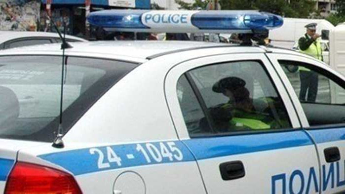 Тир блъсна няколко коли на АМ "Тракия" и се запали. Спряха движението към София