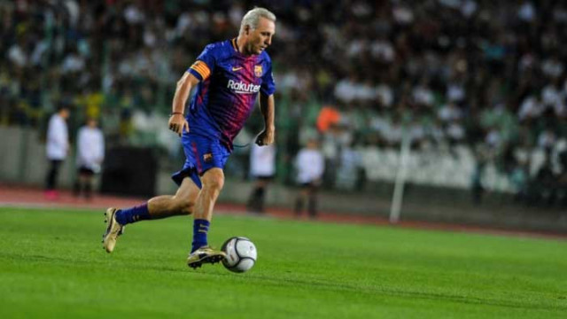 Стоичков разкритикува решението на Барса да остави Кике Сетиен