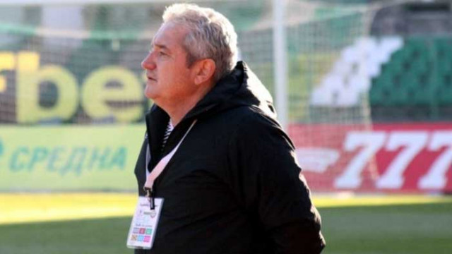 Феро започва голяма чистка в Ботев Пд