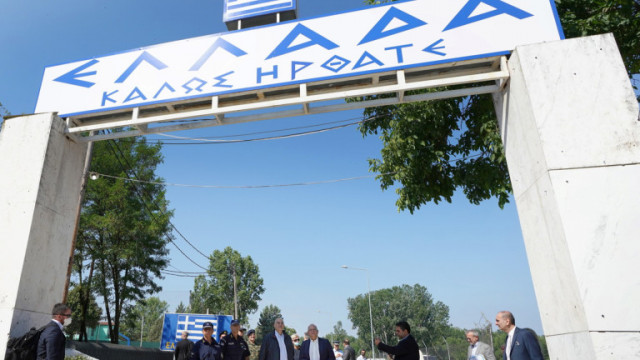 Гърция ваксинира първо възрастните и групите с висок риск срещу COVID-19