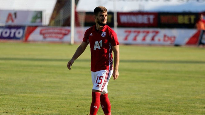 ЦСКА чака най-добра оферта за Малинов