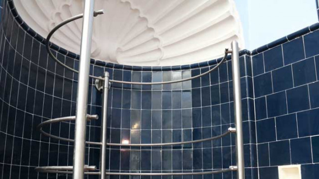 1 на всеки 6 души води видеоконферентен разговор от банята